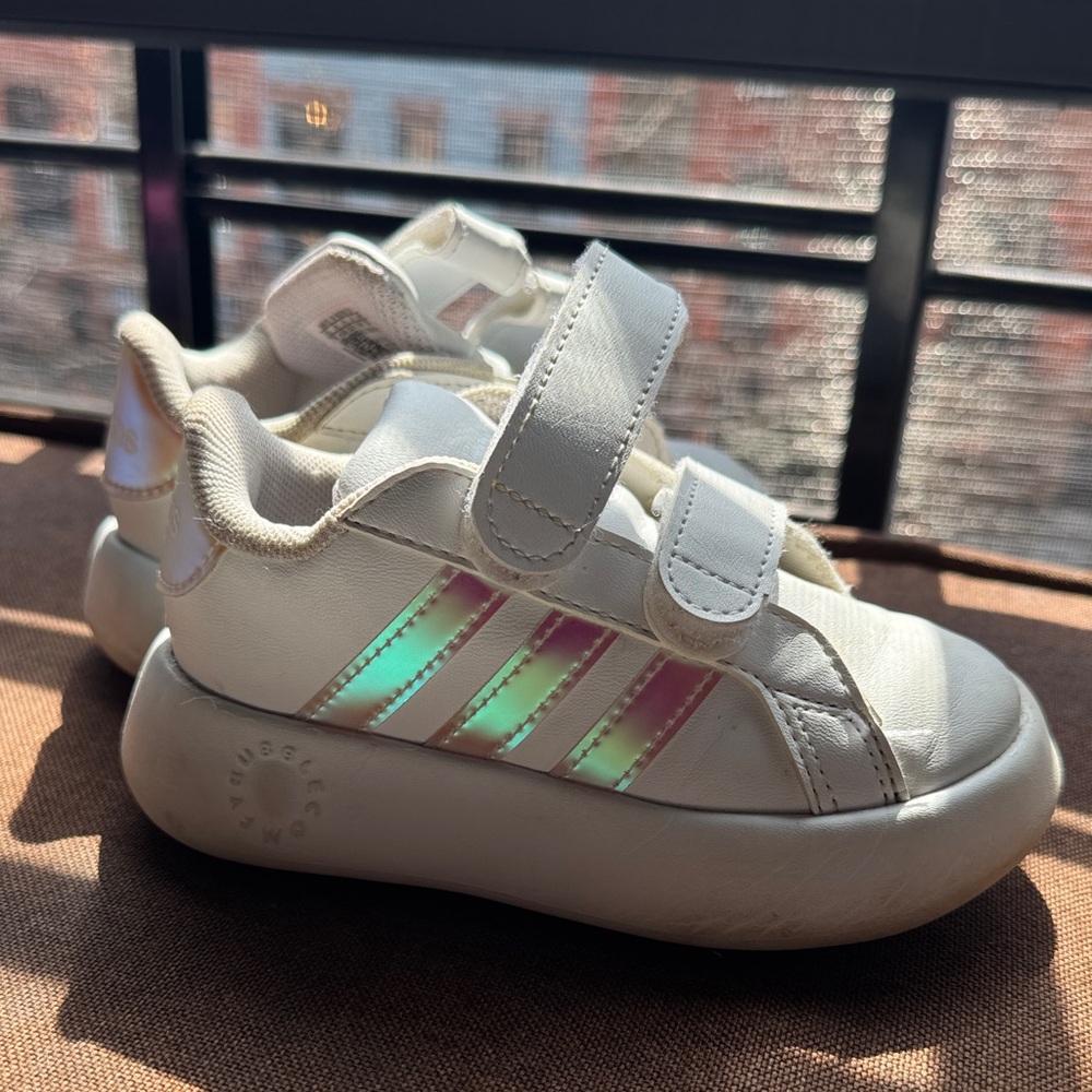 Adidas grand court kids 👟